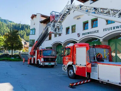 Drehleiter Gegenüberstellung Bild 4
